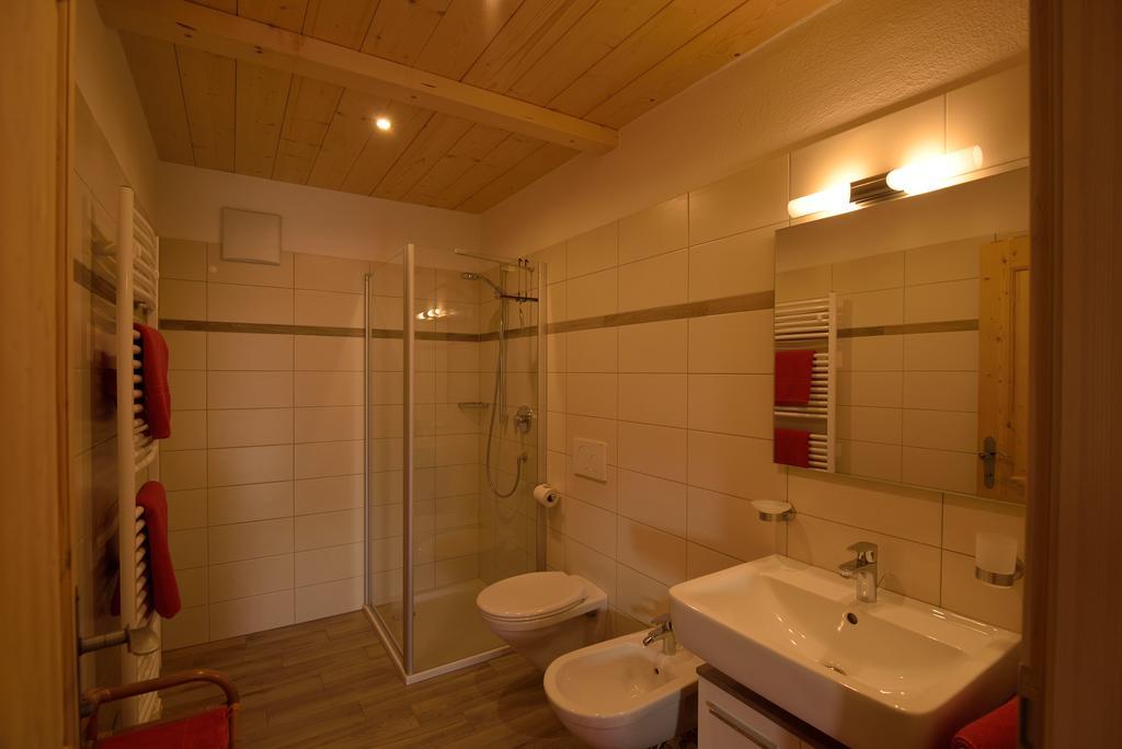 Pircherhof San Candido Room photo