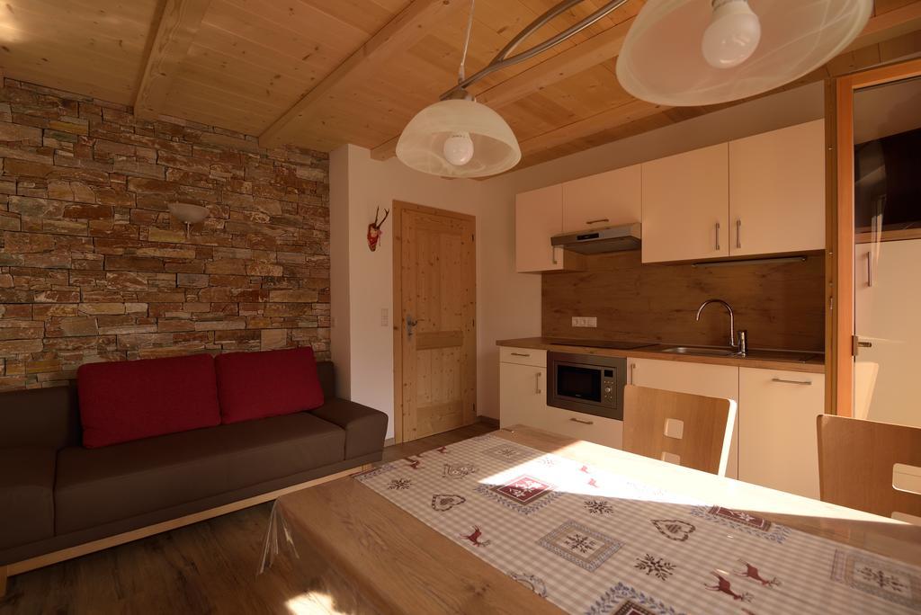 Pircherhof San Candido Room photo